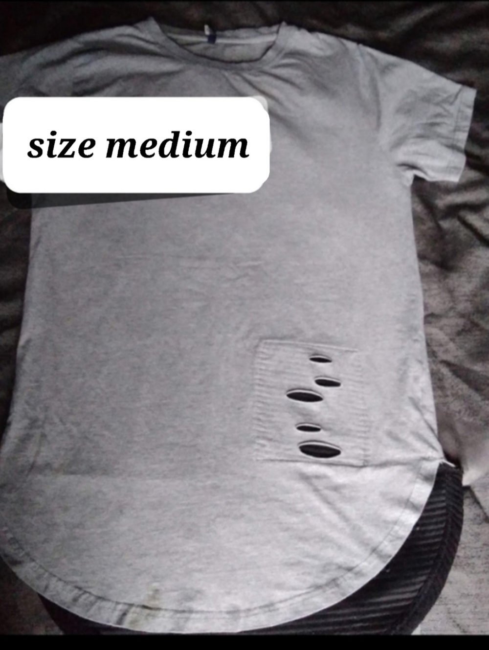 Men's Light Gray Short Sleeve Crewneck T-Shirt with Distressed Pocket